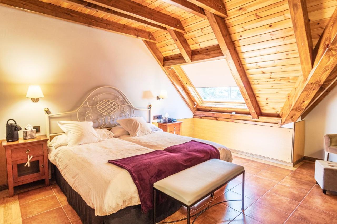 Standard Double or Twin Room,1065268792:JPEG